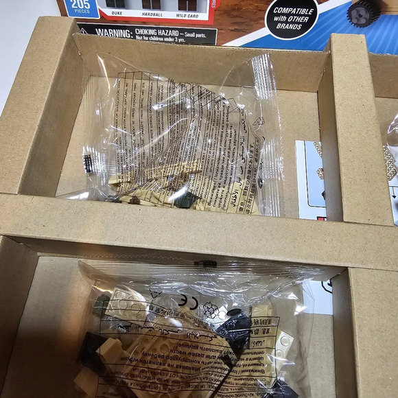 GI Joe Mean Dog Tank Construction Set Duke Hardball Wildcard Minifigure Open Box - Picture 8 of 9